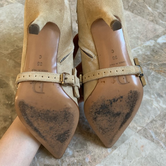 Christian Dior heels💛 - Picture 3 of 8